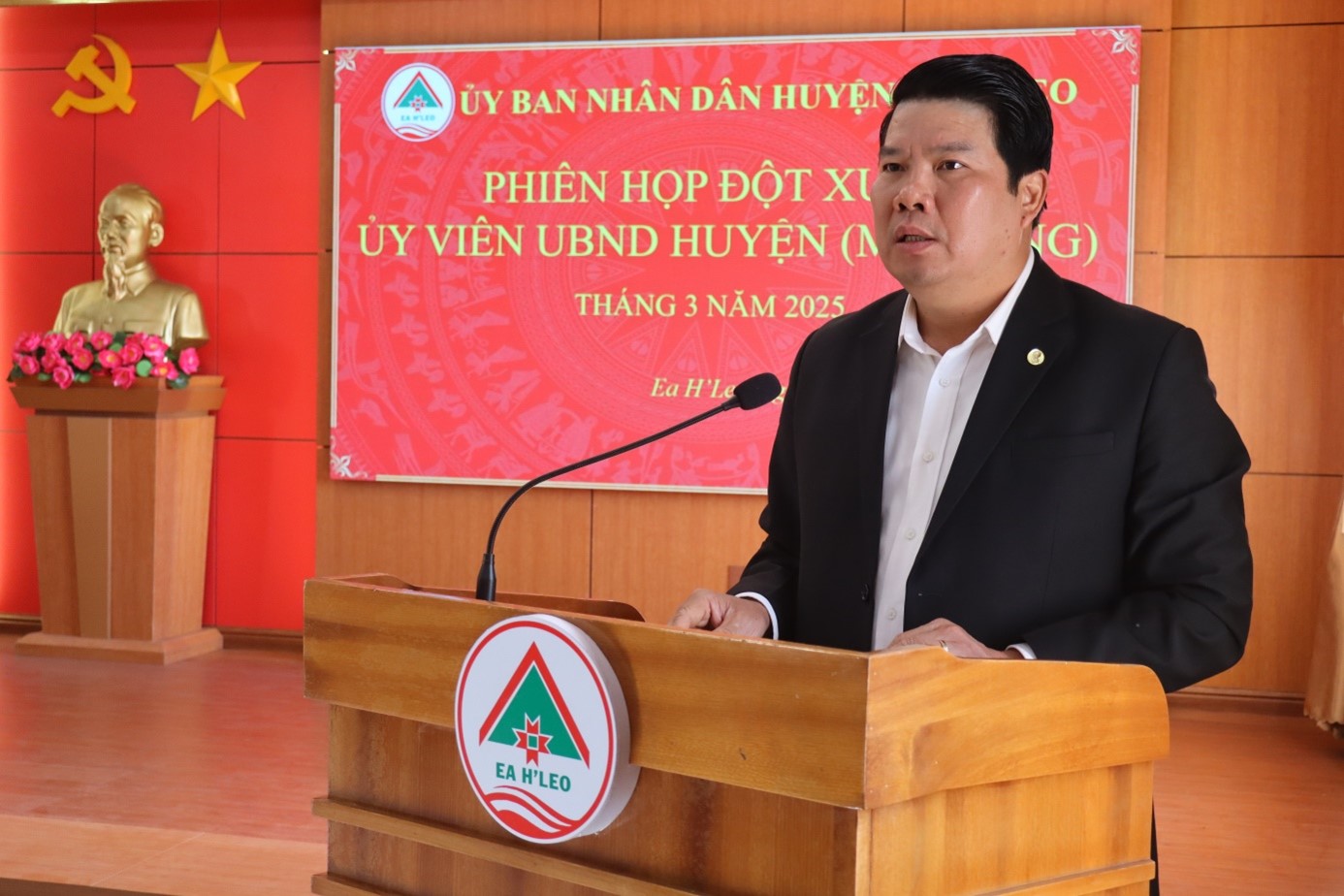 Phiên họp đột xuất Ủy viên UBND huyện (mở rộng) tháng 3 năm 2025